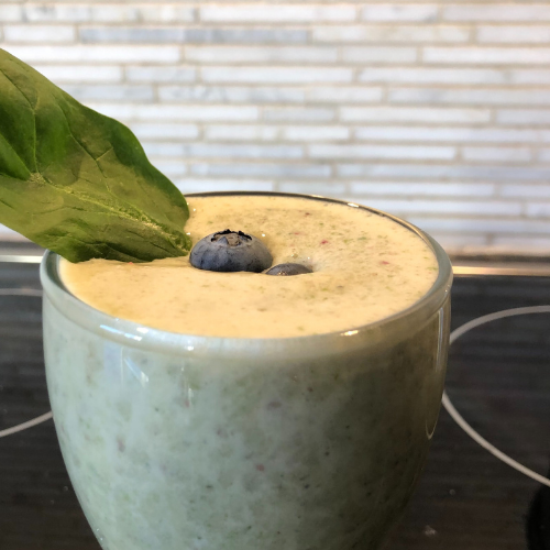 Spinach, Banana and Berries Smoothie